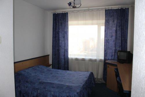 Hotel Zhovtnevyi Vinnycja Esterno foto